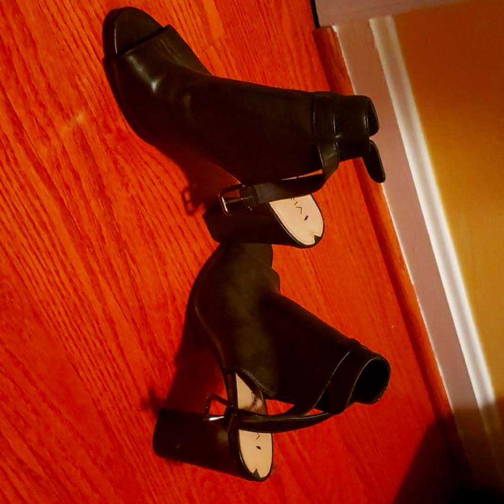 Via Spiga - Picture 2 of 2